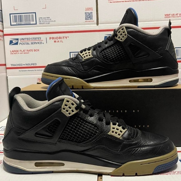Nike Air Jordan 4 Retro “Motorsports Alternate” 2017
Sneakers shoes streetwear main image 5
